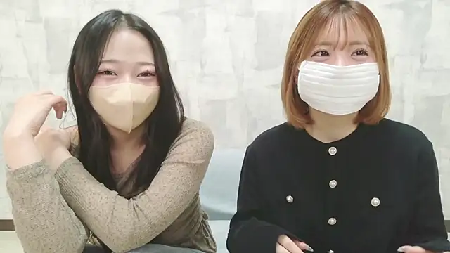 LOVE MOMO LOVE online show from May 2026 12:02:01 PM