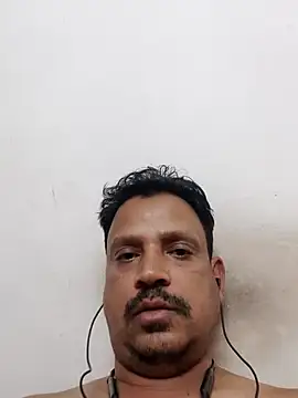 Raj1043 online show from February 2025 07:03:01 PM