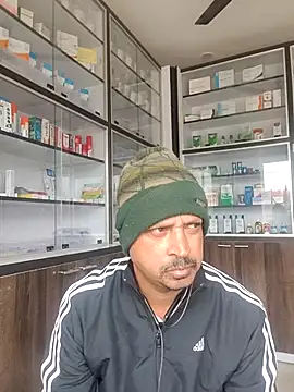 Raj1043 online show from December 2025 06:05:02 AM