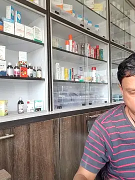 Raj1043 online show from March 2026 06:51:01 AM