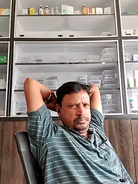 Snapshot of Raj1043 chatting on June 2026 06:40:01 AM Raj1043 online show from June 2026 06:40:01 AM