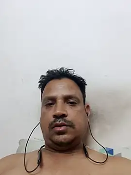 Raj1043 online show from February 2025 07:06:01 PM