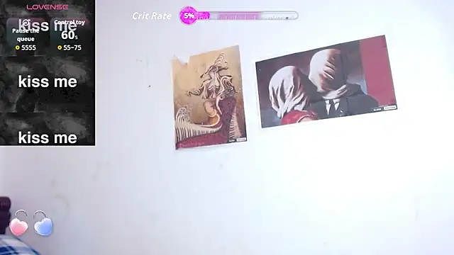 MeganCrouch online show from October 2025 07:04:02 PM