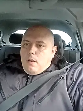 Snapshot of BigromeoXX chatting on January 2025 03:43:01 PM BigromeoXX online show from January 2025 03:43:01 PM