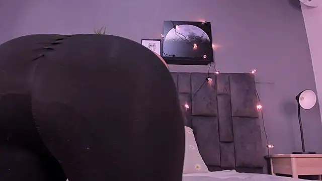 DulceAurora   online show from November 2025 02:37:01 AM