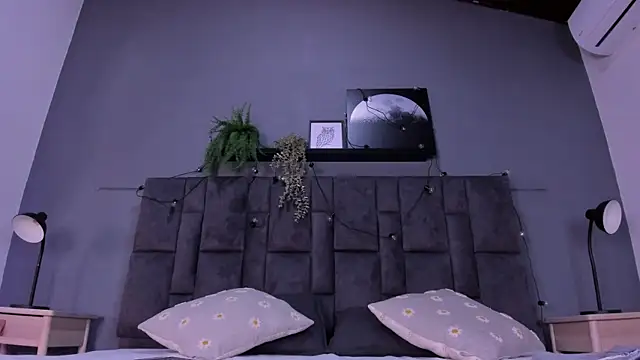 DulceAurora   online show from November 2025 02:50:02 AM