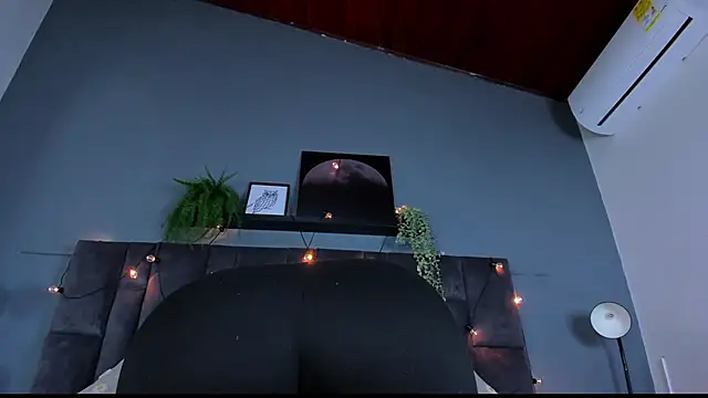 DulceAurora   online show from February 2026 01:37:02 AM