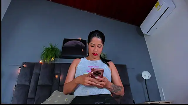 DulceAurora   online show from March 2026 01:28:02 AM