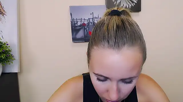  Nicole new online show from July 2026 07:56:02 AM