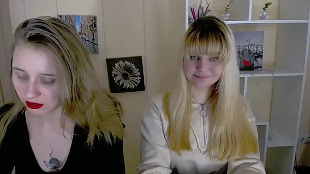 Snapshot of _Nicole_new chatting on March 2025 05:28:02 PM  Nicole new online show from March 2025 05:28:02 PM