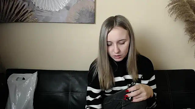 Snapshot of _Nicole_new chatting on November 2025 02:21:02 PM Nicole new online show from November 2025 02:21:02 PM