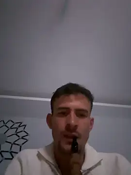 Snapshot of eddy355 chatting on October 2025 09:26:02 PM eddy355 online show from October 2025 09:26:02 PM