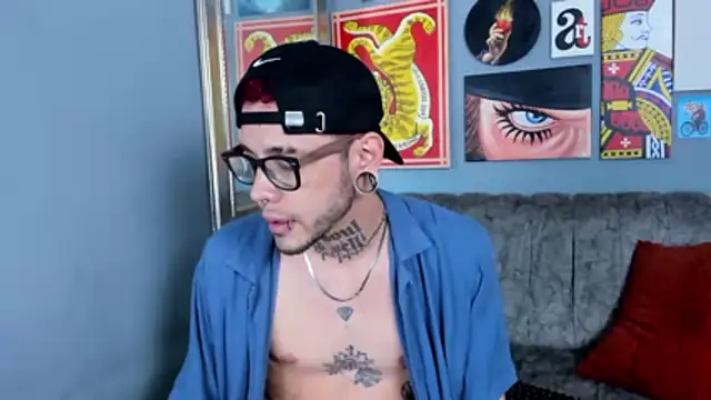 Snapshot of MurdockH chatting on November 2025 05:50:01 AM MurdockH online show from November 2025 05:50:01 AM