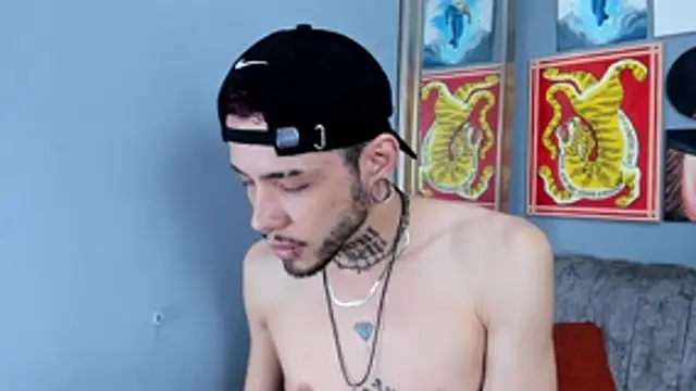 MurdockH online show from December 2025 09:06:02 PM