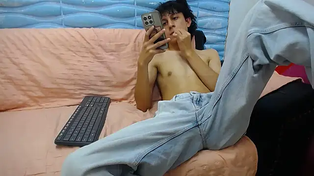 Felipe Browns online show from February 2025 04:35:02 PM