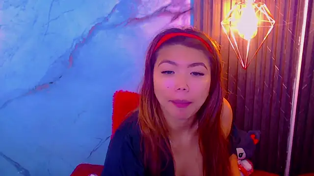 Isalombardi online show from April 2026 02:40:01 AM