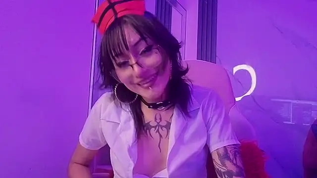 Layla Cullen online show from September 2025 07:35:02 PM