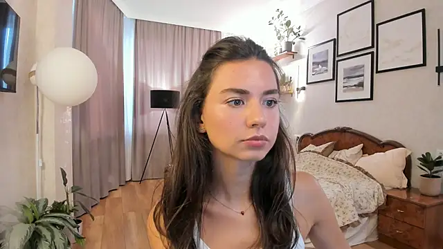 NicoleLuv online show from July 2026 05:23:01 PM