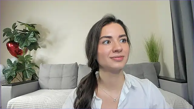 Snapshot of NicoleLuv chatting on March 2025 04:07:02 PM NicoleLuv online show from March 2025 04:07:02 PM