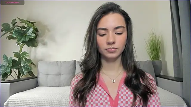 Snapshot of NicoleLuv chatting on February 2025 01:10:02 PM NicoleLuv online show from February 2025 01:10:02 PM
