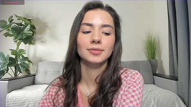 Snapshot of NicoleLuv chatting on January 2025 07:15:01 PM NicoleLuv online show from January 2025 07:15:01 PM
