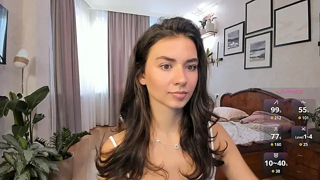 NicoleLuv online show from February 2026 02:39:01 PM