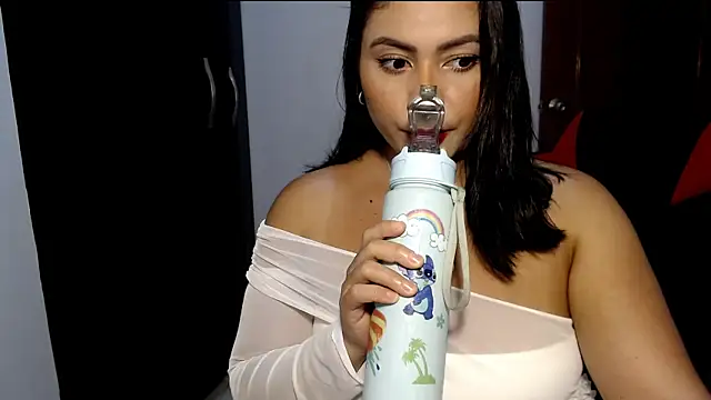 Snapshot of meghan2 chatting on October 2025 01:28:02 AM meghan2 online show from October 2025 01:28:02 AM