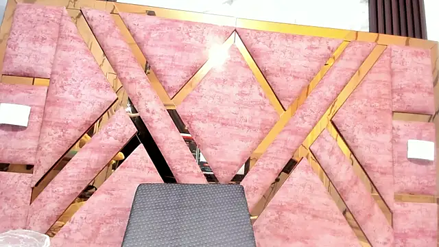 mia alvares online show from April 2026 11:49:02 AM