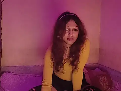 Snapshot of MmmMonikaBabie chatting on February 2025 12:06:01 AM MmmMonikaBabie online show from February 2025 12:06:01 AM