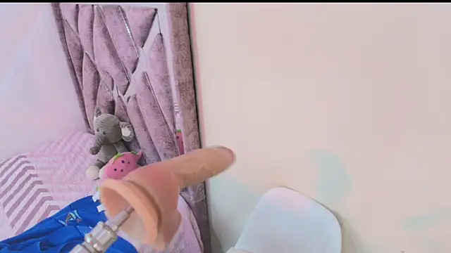 Snapshot of sweety_mariann1 chatting on November 2025 06:45:01 PM sweety mariann1 online show from November 2025 06:45:01 PM