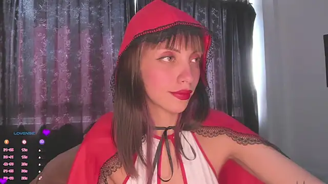 Snapshot of MiaGoth_ chatting on October 2025 07:28:01 PM MiaGoth online show from October 2025 07:28:01 PM