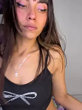 Snapshot of MiaGoth_ chatting on May 2026 10:32:02 PM MiaGoth online show from May 2026 10:32:02 PM