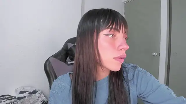 MiaGoth  online show from March 2026 10:33:02 PM