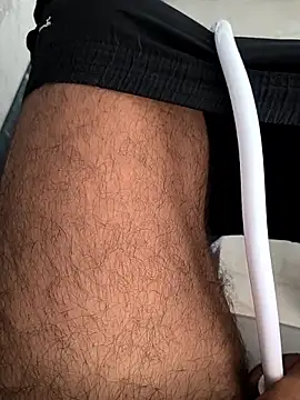 yourboy2000   online show from September 2025 02:12:01 AM