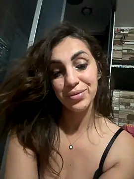 Snapshot of EmaSkyes chatting on November 2025 06:45:02 PM EmaSkyes online show from November 2025 06:45:02 PM