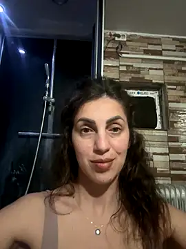 Snapshot of EmaSkyes chatting on October 2025 07:37:01 PM EmaSkyes online show from October 2025 07:37:01 PM