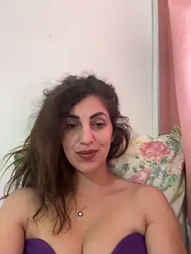 Snapshot of EmaSkyes chatting on October 2025 07:51:01 AM EmaSkyes online show from October 2025 07:51:01 AM