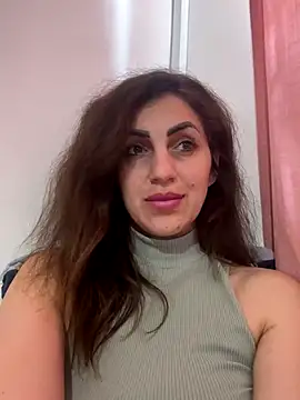 Snapshot of EmaSkyes chatting on November 2025 07:56:02 AM EmaSkyes online show from November 2025 07:56:02 AM