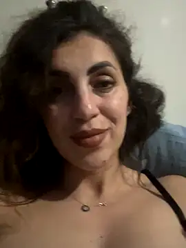 Snapshot of EmaSkyes chatting on October 2025 08:06:02 PM EmaSkyes online show from October 2025 08:06:02 PM