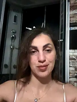 Snapshot of EmaSkyes chatting on November 2025 07:29:02 PM EmaSkyes online show from November 2025 07:29:02 PM