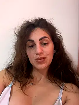 Snapshot of EmaSkyes chatting on October 2025 07:40:02 AM EmaSkyes online show from October 2025 07:40:02 AM