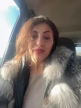 Snapshot of EmaSkyes chatting on November 2025 09:20:02 AM EmaSkyes online show from November 2025 09:20:02 AM