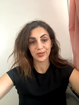 Snapshot of EmaSkyes chatting on November 2025 09:53:01 AM EmaSkyes online show from November 2025 09:53:01 AM