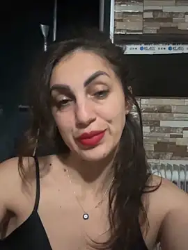 Snapshot of EmaSkyes chatting on November 2025 07:24:02 PM EmaSkyes online show from November 2025 07:24:02 PM