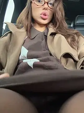 Snapshot of Leila_Brooklyn chatting on April 2026 10:23:01 AM Leila Brooklyn online show from April 2026 10:23:01 AM
