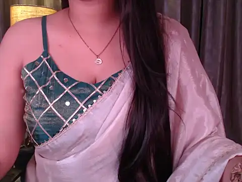 Snapshot of Sexy_Myra18 chatting on November 2025 03:56:01 AM Sexy Myra18 online show from November 2025 03:56:01 AM