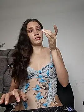 Snapshot of aurelialux chatting on December 2025 08:36:02 PM aurelialux online show from December 2025 08:36:02 PM