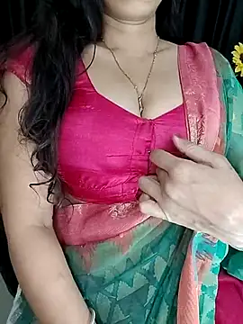 Snapshot of kaamuk_shweta chatting on September 2025 10:38:02 PM kaamuk shweta online show from September 2025 10:38:02 PM
