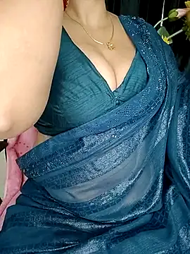 Snapshot of kaamuk_shweta chatting on November 2025 04:07:01 PM kaamuk shweta online show from November 2025 04:07:01 PM