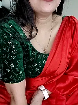 Snapshot of kaamuk_shweta chatting on October 2025 09:05:01 PM kaamuk shweta online show from October 2025 09:05:01 PM